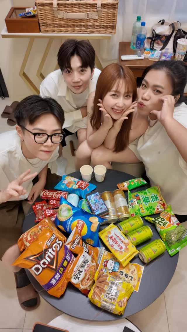 跟喜歡的人待在一起就是舒服
一起可可愛愛~🫶🏻 縮圖