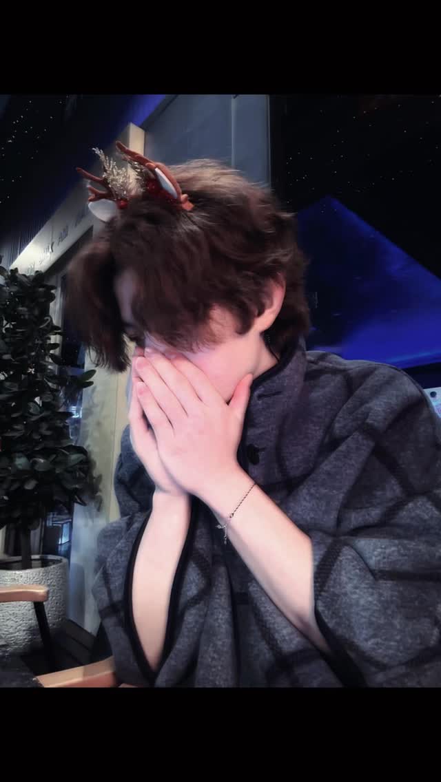 站得越高 風景越迷人
#reel #fyp #摩羯座 #日記 #情感共鳴 縮圖