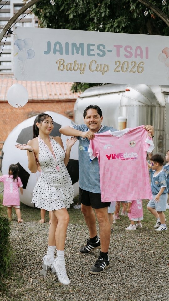 Are you Team Blue 💙 or Team Pink 🩷?
Big thanks to Yuvia, Marko, TingTing, Rumah Taipei, and everyone for joining us.
#genderreveal #likeaboss 縮圖