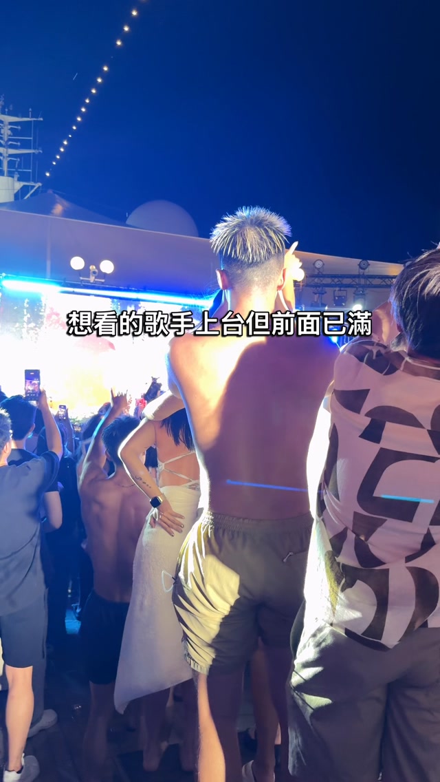 想看的歌手上台但前面已滿
@andrewt0604
The artist I want to see is about to perform, but the front is already packed
#reels #sports #Sport #challenge 縮圖