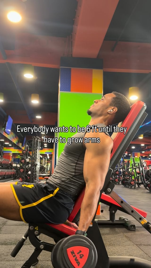 God gave me the height and said “figure out the rest.”😭
#relatablecontent #gymbro #tallpeopleproblems #biceps #gymhumor 縮圖