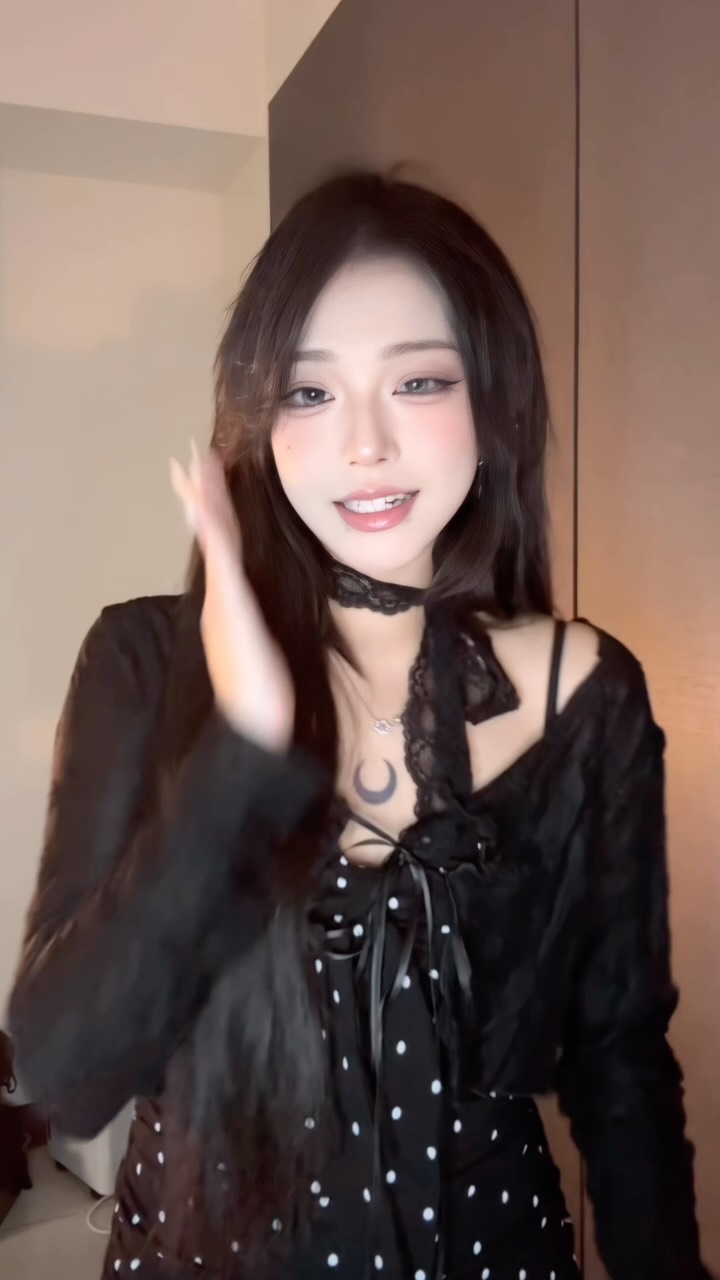 指甲斷光光 不敢皮ㄌ
#fyp #instagram #makeup #viral #outfit 縮圖