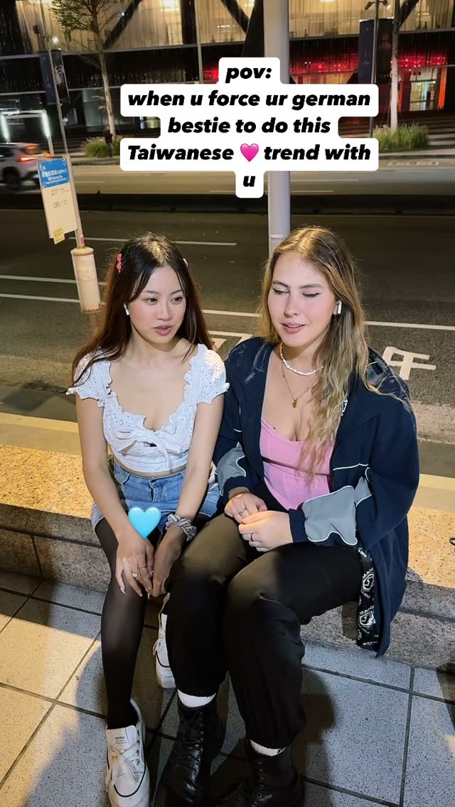 猜猜我們最後到底有沒有一次一樣過的？？😛

miss u so much already Vanessa!!! 🥹🩷 @vanessa_ply 
come back soon 💕💕 

—
晚了3個月發的😂😂
posting this 3 months late lolll 

#dancetrend #hearttrend 縮圖