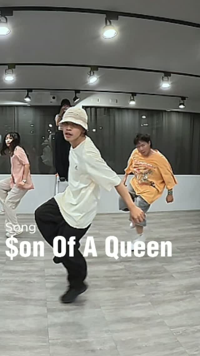 Melodownz - $on Of A Queen / koan_ru Choreography
=============================================
#melodownz #sonofaqueen #hiphop #dance #choreography 縮圖