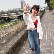 陳肥肥｜上班族媽媽 × 副業 × 塔羅 Instagram 創作者頭像