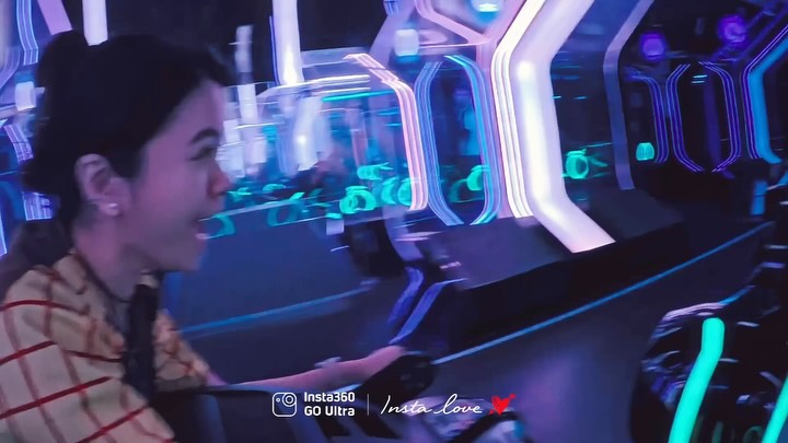 Shanghai Disney’s Tron (創極速光輪)
A good ride for anyone who loves going at top speed
這個設施目前只有上海迪士尼有
確實值得一試
但隊伍很長,大家要有心理準備
#shanhaidisneyland #tronlightcyclerun #上海迪士尼 #創急速光輪 縮圖