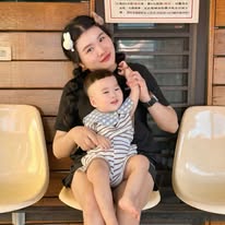 奧莉薇｜台中髮型師・親子好物 Instagram 創作者頭像