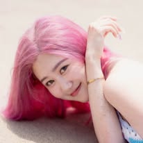 Hebe Lee 李芸✨ Instagram 創作者頭像