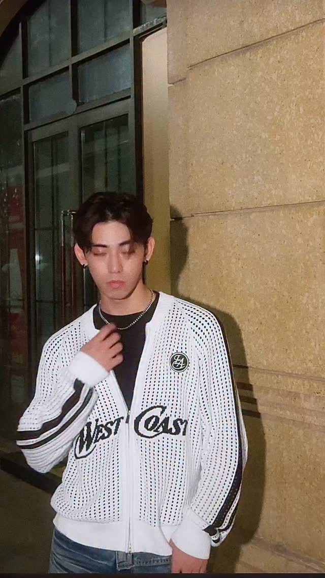 每唱一次唱這首歌
都可以掘出不一樣的意義
非常佩服崔老師的歌詞
加上YUKI可以把這首歌唱出歌詞的意境
這首歌我真的很愛
我要先來唱
明天來好好聽我姐唱🫶🏻
COVER | YUKI徐懷鈺〈女媧〉 縮圖