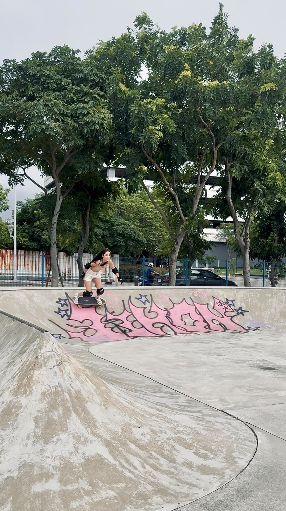 小叮噹滑完雪
接著去竹北滑板
結果好像有點沒力🤣
#衝浪滑板 #yow #surfskate
#goodvibes #surfskategirls 縮圖