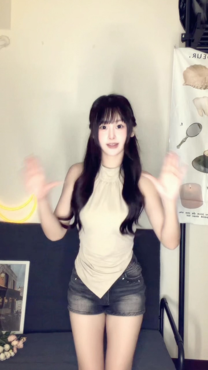 你的戀愛的條件是…
第一次IG發新場景嘿嘿後面有月亮🌙
#loveoptions 縮圖