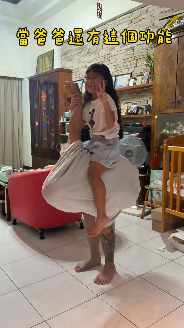 孩子開心就好
爸爸辛苦一點也沒關係的😂😂
.
.
#三寶爸 #育兒日常 #兄妹 縮圖