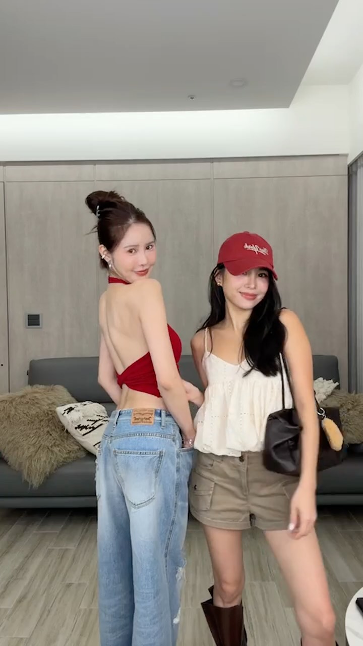 韓貨連線DAY.1-有夠瘋的法國圓夢之旅?
😐😐😐
$2500免運
@150.8lovelife_official 縮圖