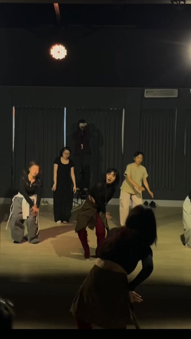2026.09.01
蠻喜歡上lyricaljazz的🤣！！
會不小心很沉浸在歌詞欸笑死
最後的動作是什麼大招怎麼有地板動作 
沒想到我可以成功

雖然永遠慢半拍（一直偷看老師動作╮(╯▽╰)╭

#ps我愛你 #Alin #haneedance 縮圖