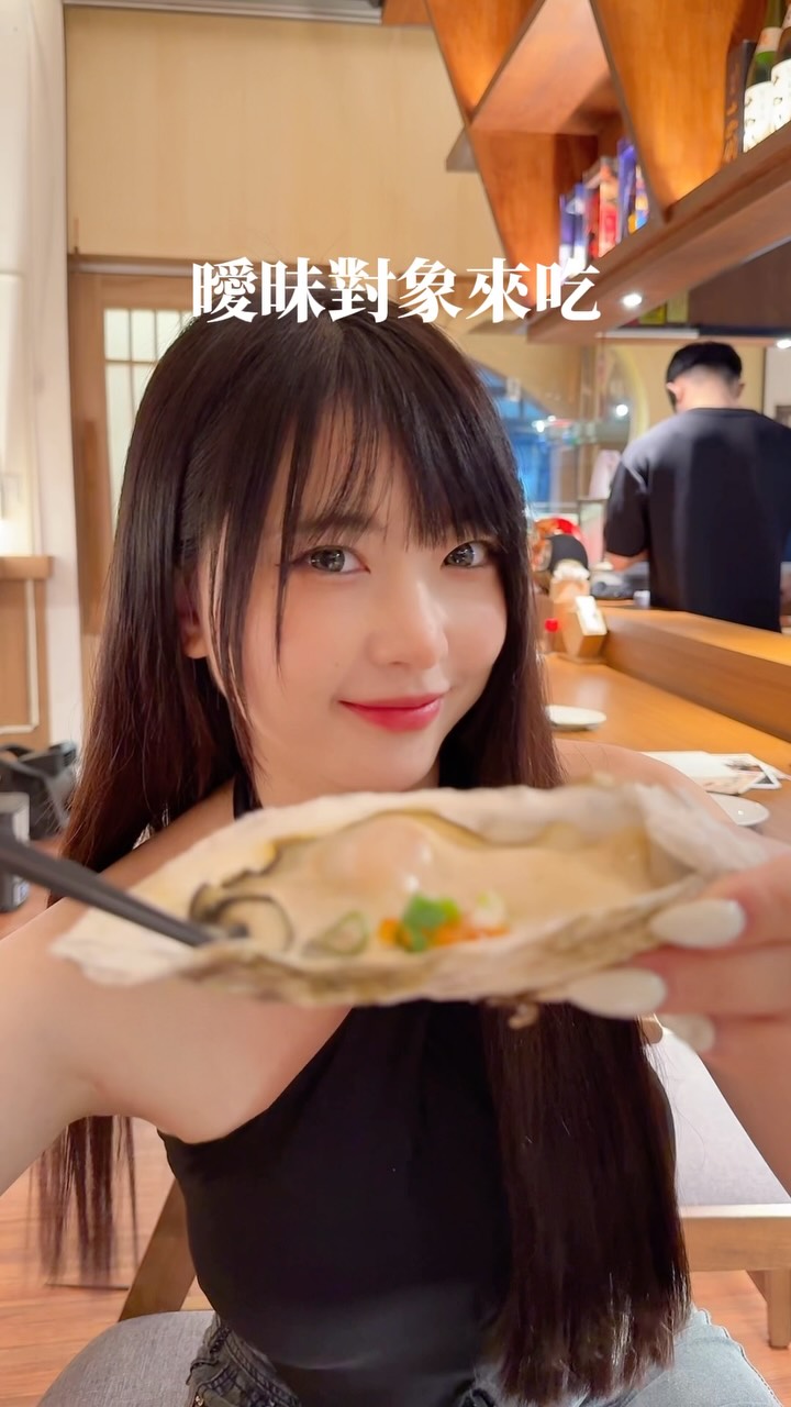 這次來到新竹將門串燒
不僅餐點好吃用餐環境也非常舒服
而且還很適合拍照喜歡拍照的姊妹快衝
推薦給你們我這次的mvp🏆
🍖青蔥牛肉捲必須推薦!!!
有些會因為肉烤得太老結果最後咬不爛
但將門串燒的完全不會!!
甚至還有肉汁真的太喜歡了
🥔明太子焗烤馬鈴薯
看似平凡的馬鈴薯竟然跟明太子那麼搭
讓我直接變心以後只點馬鈴薯
🍣極上握壽司盛合
每一貫表現的都很完美
吃得出食材都非常新鮮
📍地址:新竹市北區中山里北門街46號
🕖營業時間:星期一公休
週二-週日18:00-02:00
#新竹 #新竹美食 #居酒屋 縮圖