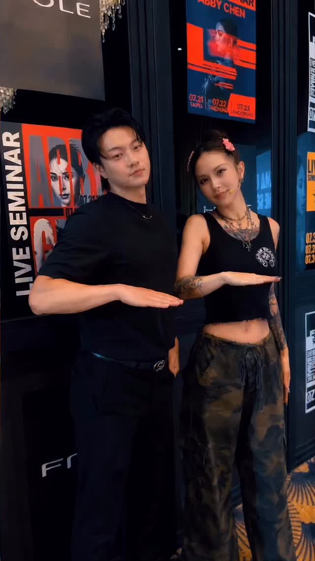 @voka.pro 8月中旬開賣敬請期待🙌🚀🙌
@abbyabbychen @wenzi861004
感謝北中南輸出9位燙髮極美作品精湛技術與極強體能素質🚀🫰🏻
@edw0822 優質幽默專業主持人🤝🙌thanks
@fiole.tw @voka.pro 縮圖