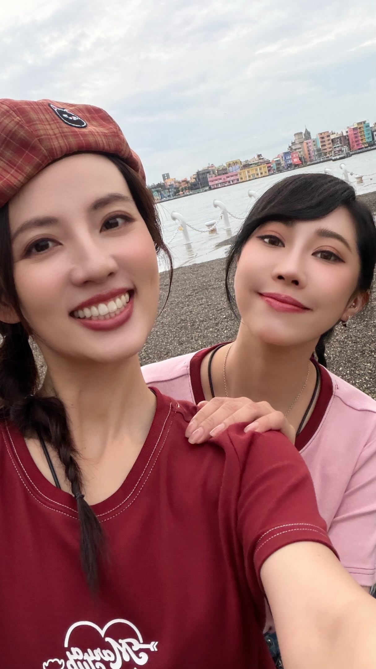 跟阿諾出班總是有一堆驚喜🤣🤣🤣
懷舊共鳴,有同世代回憶殺的人嗎~
PS:阿諾小時候的故事,不是現在😆 縮圖