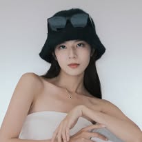 唯｜模特兒、穿搭、旅遊 Instagram 創作者頭像