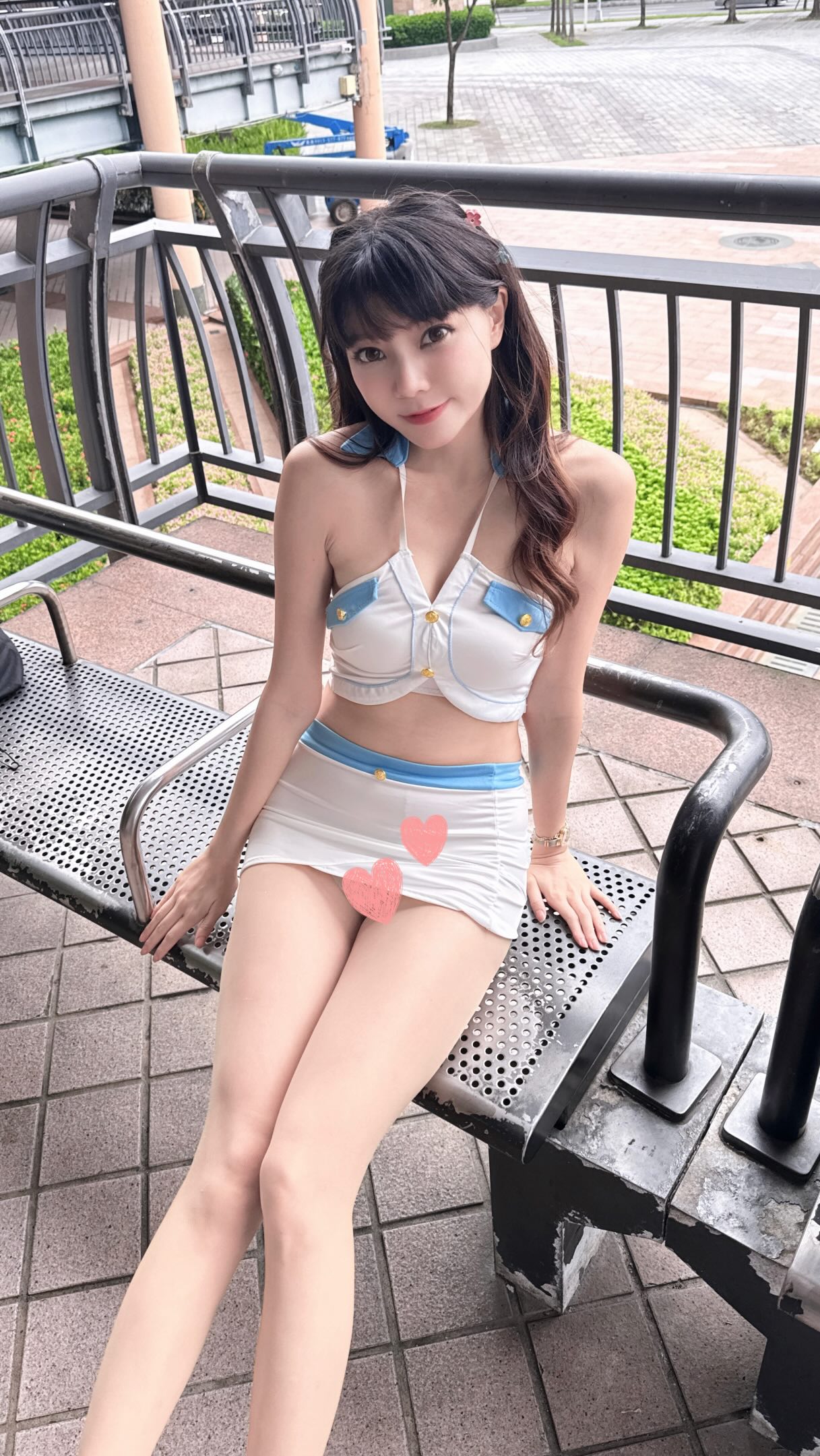#永遠維持4開頭的體重
#一天我真的只吃一餐
我其實也不是故意的..
但我就是懶得吃飯~
如果不吃
反而會肚子痛,但我很愛吃零食就是了
甜的來者不拒,所以才會常常有活力吧..
反正不要學我 ~這是不健康的
-/
因為一個在用單眼拍我
一個用手機錄影~
我回答有點害羞就是了🤣
但最後聽到那句我還是破防了~ 縮圖