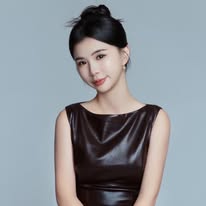 李嘉Pure｜闆娘容容 Instagram 創作者頭像