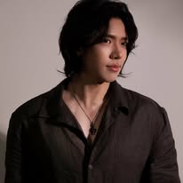鍾熙宸 Hsi Chen │ 全能音樂人 │ 歌手、樂手、音樂製作人🎶 Instagram 創作者頭像