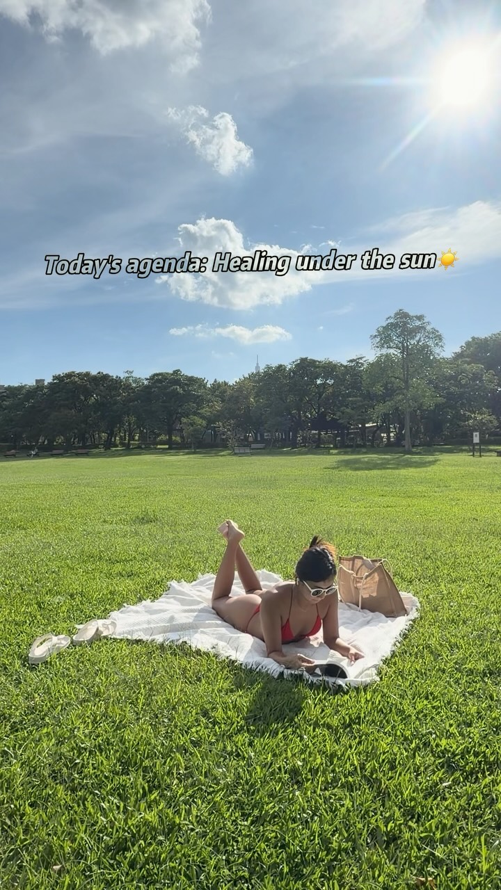 愛一個人 和有能力好好愛一個人
終究是兩件不同的事情
現在終於可以理解你了
也終於可以承認
我理解你的害怕
但我也不能再忽略自己的傷
這不是誰對誰錯的答案
只是我終於知道
有些關係不是沒有愛
而是兩個都曾經很想愛彼此的人
卻沒有足夠的能力
好好地面對彼此的不同
而我能做的
不是再回去證明我們到底能不能走下去
是帶著我終於理解你的這份溫柔
也帶著我終於理解自己的清醒
好好地往前走🌱
#naturetherapy #gooddays 縮圖