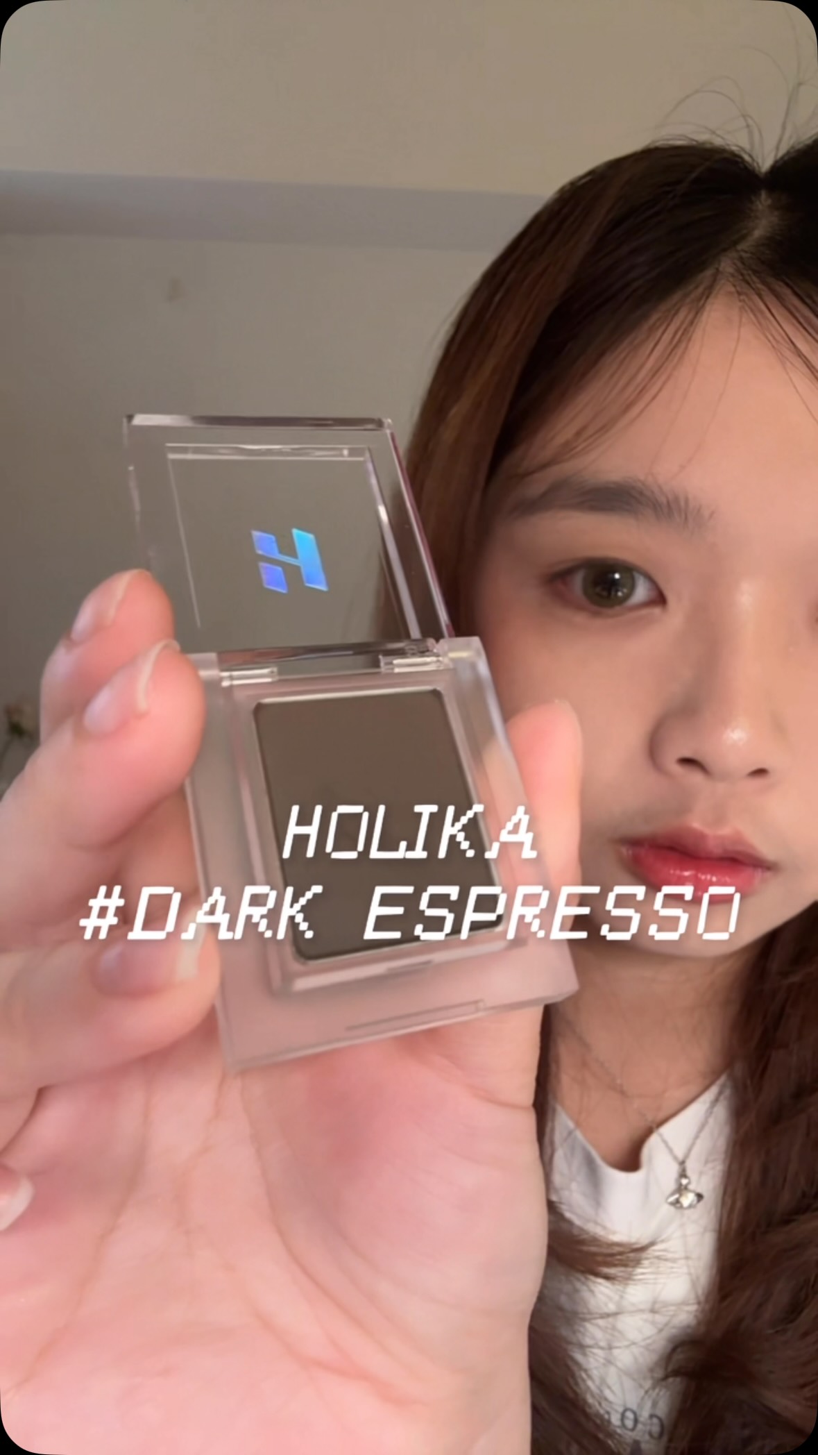 畫眼線的神?
#holikaholika #holika單色眼影 #眼線推薦 縮圖