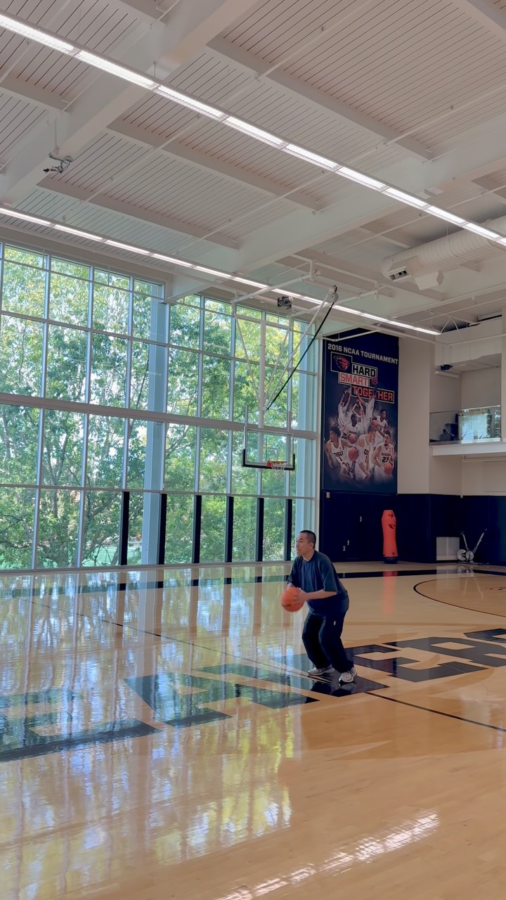 UBA生涯三分命中率100%！不是開玩笑的

#雨都玫瑰 #三分球 #OREGONSTATE #NCAA #basketball 縮圖