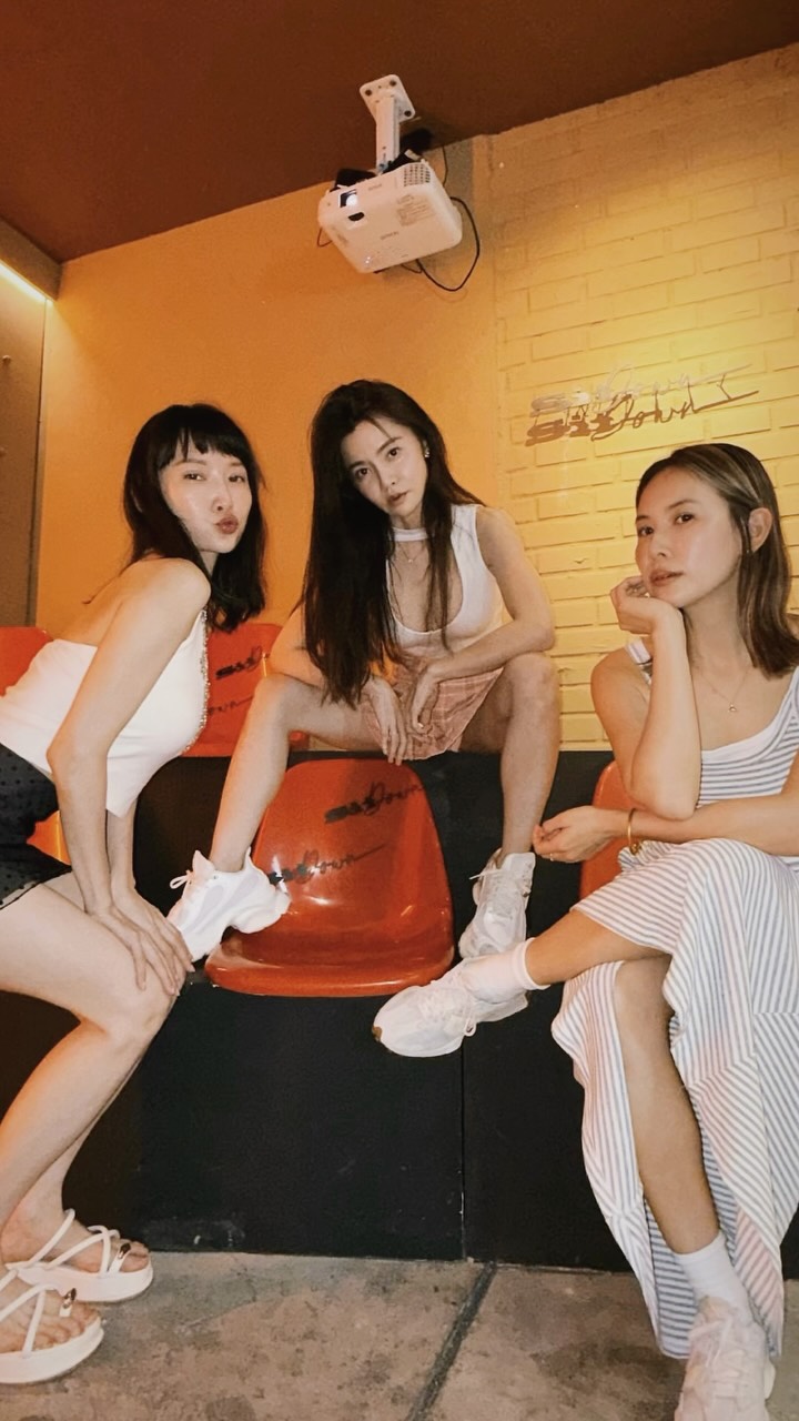 Sit down 🪑 縮圖