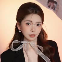 小彤♈︎ Instagram 創作者頭像