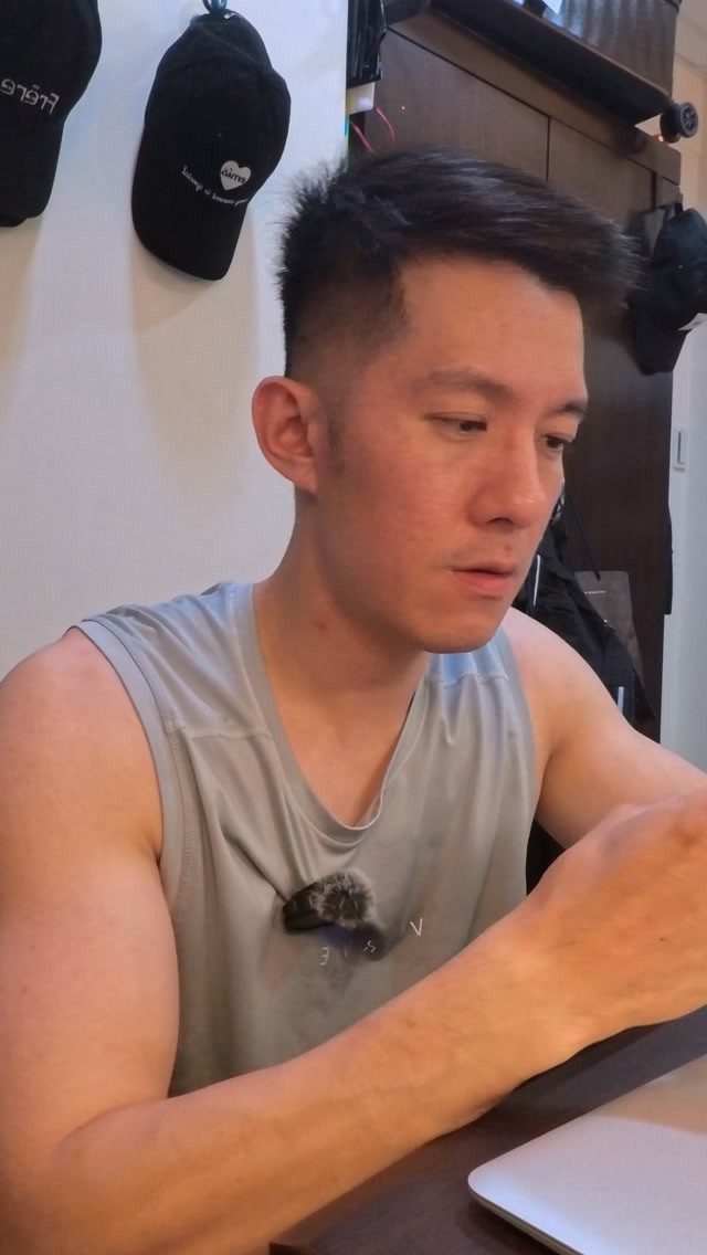 剛洗澡聽歌 直接被這首歌圈粉☺️
人中還長痘痘 該睡了
#李佳薇 #甲乙丙丁 縮圖