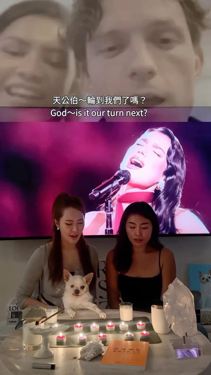 一起來祈求傳說中的顯化神曲!!🔮 👼🏻🤣
You should know I 你最好知道
Need someone to hold me close
我需要的是一個能將我緊緊擁入懷中
Deeper than I've ever known
能觸及我靈魂最深處的人 Whose love feels like a rodeo
他的愛要像一場瘋狂的羅德歐競技
Knows just how to take control 懂得如何掌控大局
When I'm vulnerable
尤其是在我露出脆弱一面的時候
He's straight talking to my soul (If that ain't you, then let me know, yeah)
他能直通我的靈魂(如果不適任,就請早點開口) Conversation overload
那種排山倒海而來的對談火花
'Cause training season's over 因為男人的培訓季節已經結束了
✨🩵🔮
話說好萊塢夫妻,我最喜歡Tom holland 和
Zendaya這對
他們互動真的超甜✨💖
#感情 #relationships #dualipa #顯化 #love 縮圖