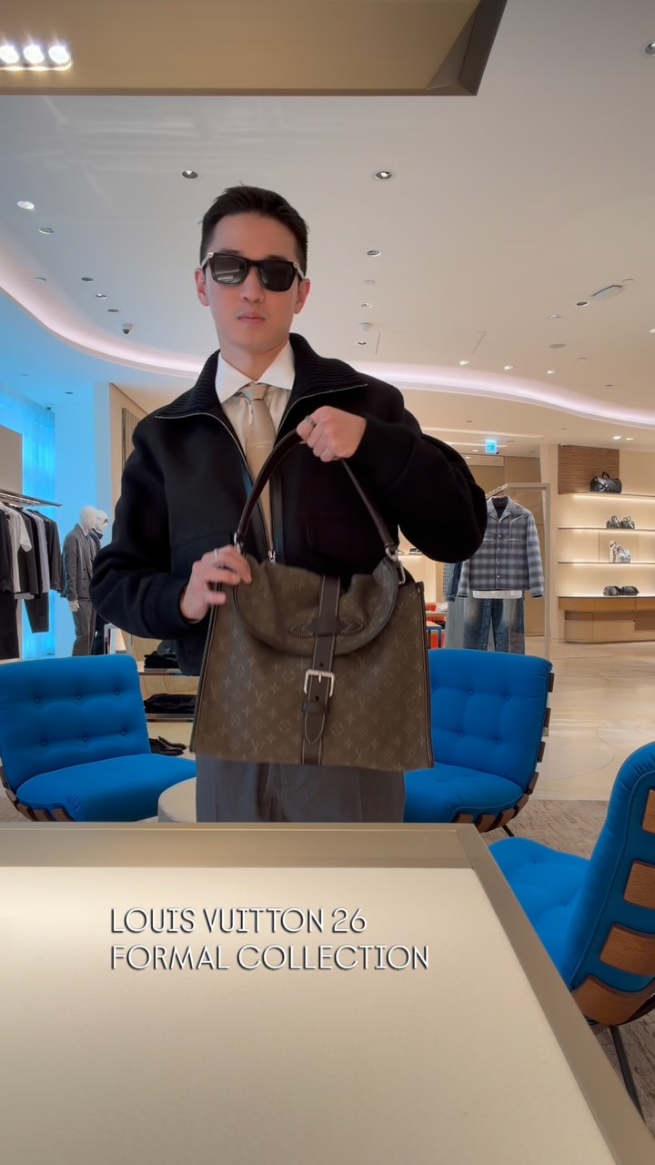 Step into modern elegance. ✨
Join me as we explore the brand-new Louis Vuitton New Formal Collection—where timeless tailoring meets contemporary luxury.
Which look is your favorite? Let me know below! 👇
Stylist / rurocker666
Photography / @von_kao
#LouisVuitton #LVFormal #Menswear #PharrellWilliams #FashionStyle 縮圖