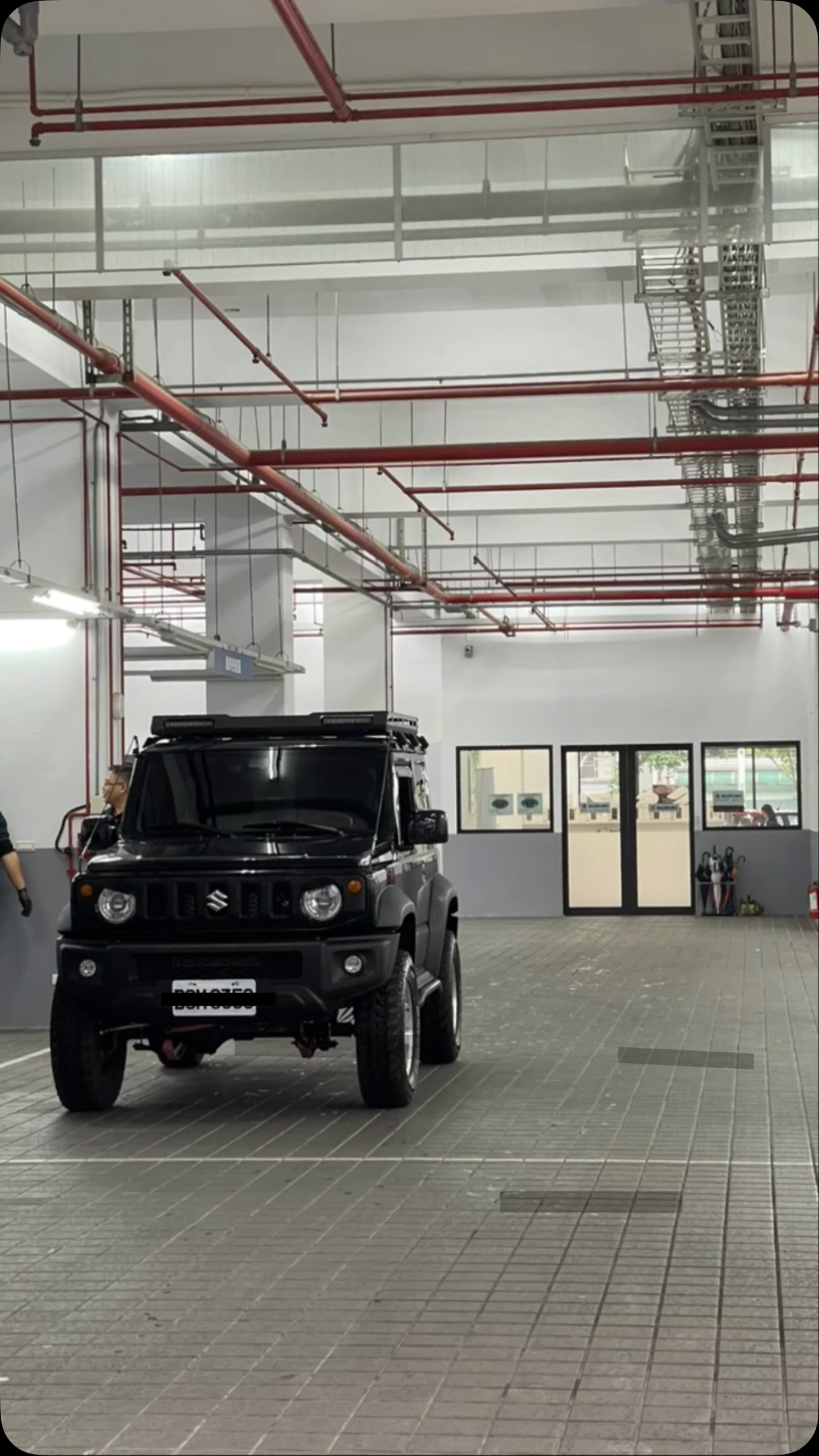車齡增加了,故事也增加了。
車也長得跟當初買的好像不一樣🤪
#jimny #角落怪物 #jimny4x4 #jimnyoffroad #jimnyjb74 縮圖