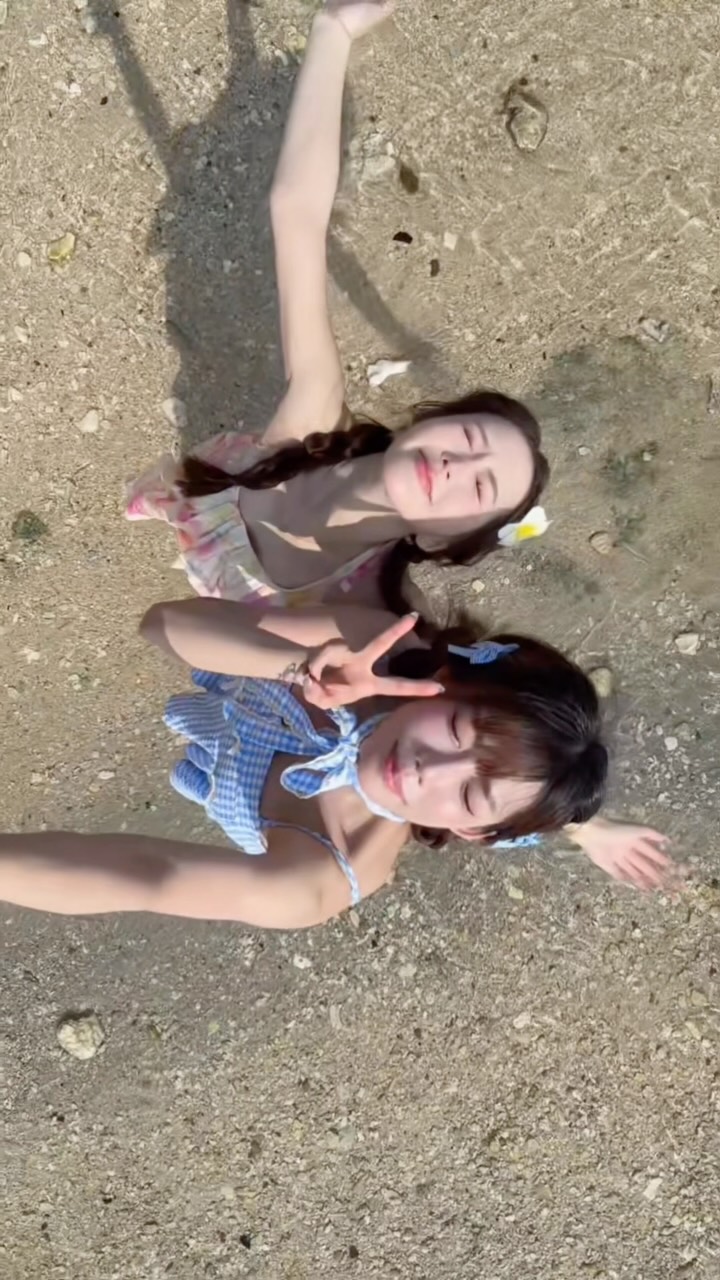 夏天就是要跟閨蜜出去玩🛥️傳給閨蜜一起去海邊拍🫧 縮圖