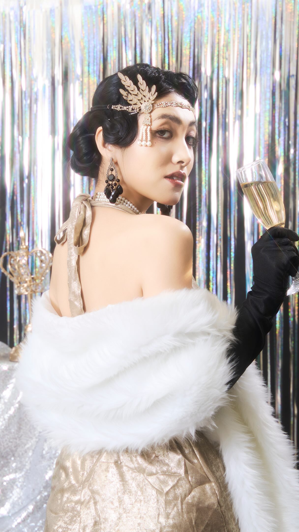是夢
我做了一個夢
明明是那樣的悲傷
卻無法忘懷
Photography @linhard.photography
Makeup @cleooooo_makeup
Space @timeflies_studio
#gatsby #md #模特 #小紅書寫真 #人像攝影 縮圖