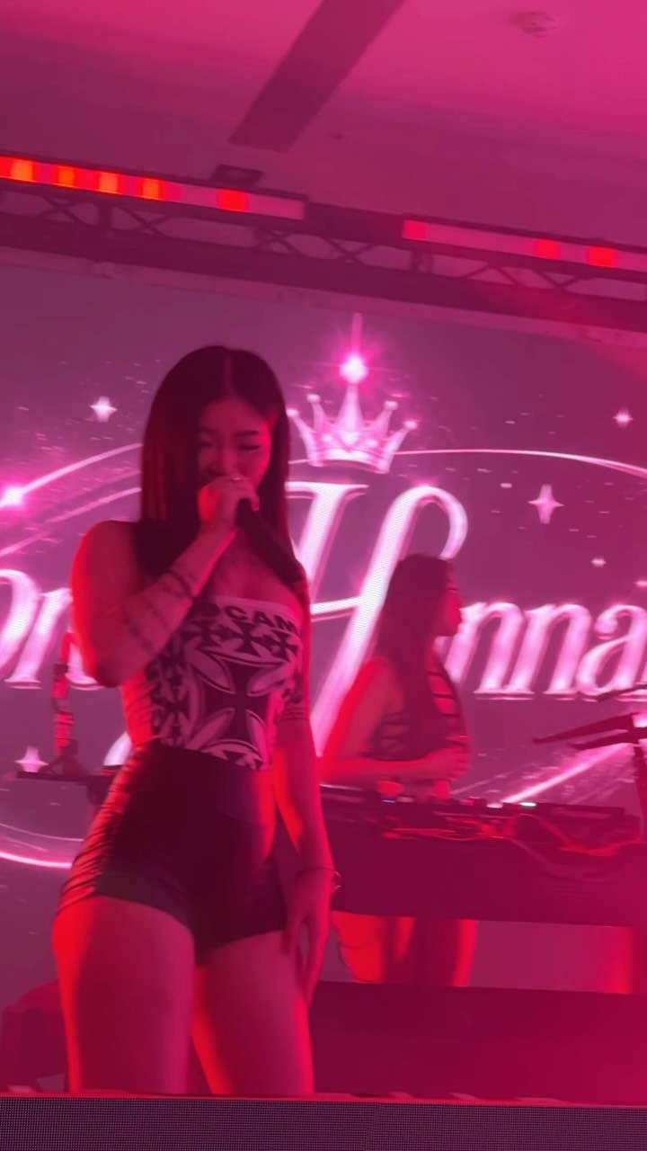 Nothing hits like that stage
last night was a whole vibe💜
-
📹: @hotfire_hotblood
#rap #fyp 縮圖