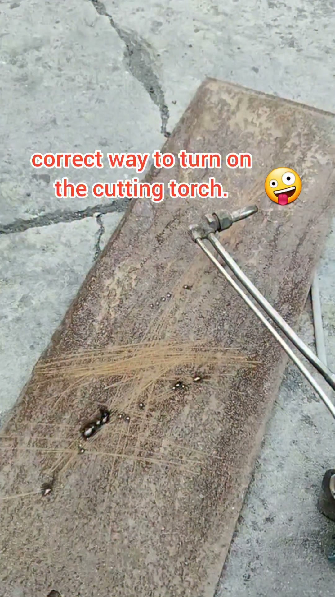professional cutting. you should try this guys.
#fabrucation #cutting 縮圖
