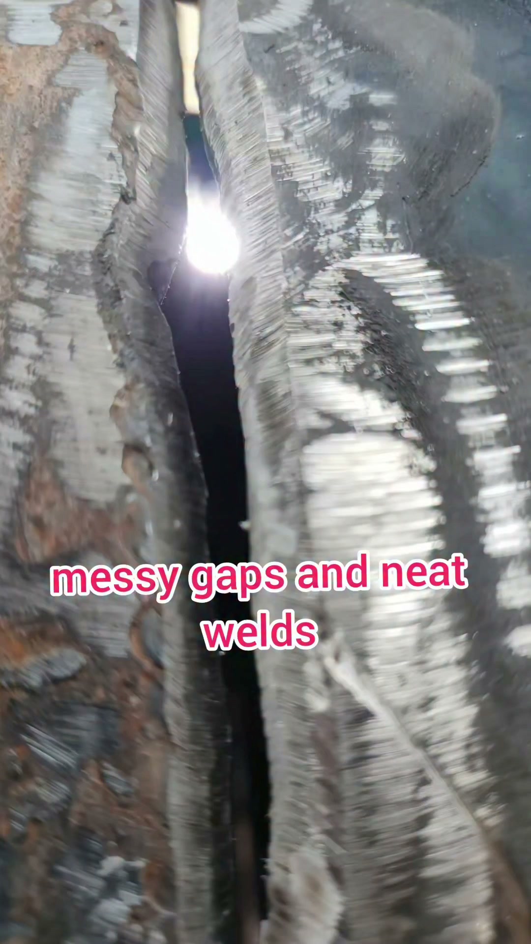 polishing poor gap into quality ones. But before welding, you'll definitely be confused by the gap. But because of responsibility, that's why it's done.
#tig #pipeline 縮圖