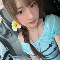 張𝐧𝐢𝐧𝐢 Instagram 創作者頭像