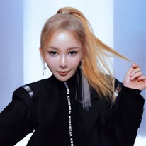 楊楊𝑀𝑖𝑙𝑙𝑦 𝑌𝑎𝑛𝑔（楊婷婭） Instagram 創作者頭像
