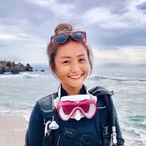 Leila Liang 喬巴巴巴巴巴巴巴巴 Instagram 創作者頭像
