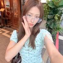 Ü seven Instagram 創作者頭像