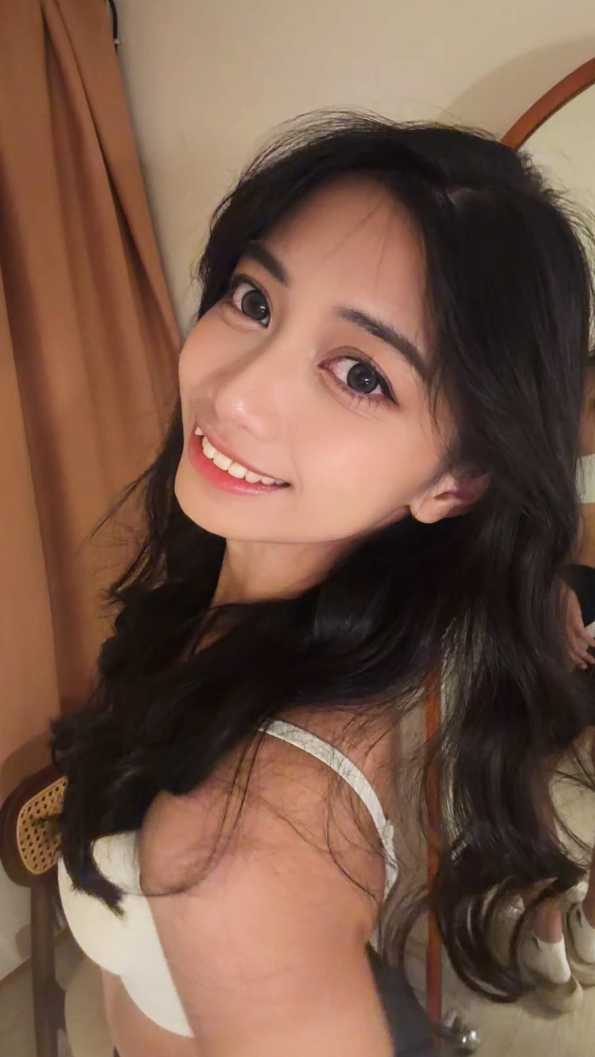 妹妹頭留太久
偶爾讓額頭出來呼吸
不知道你們比較喜歡那種髮型
(啊不要再光頭了😂
/
繼上篇文發完
還有太多覺得好看的照片了!
那就再來一篇啦( ´▽`)💗💗 縮圖