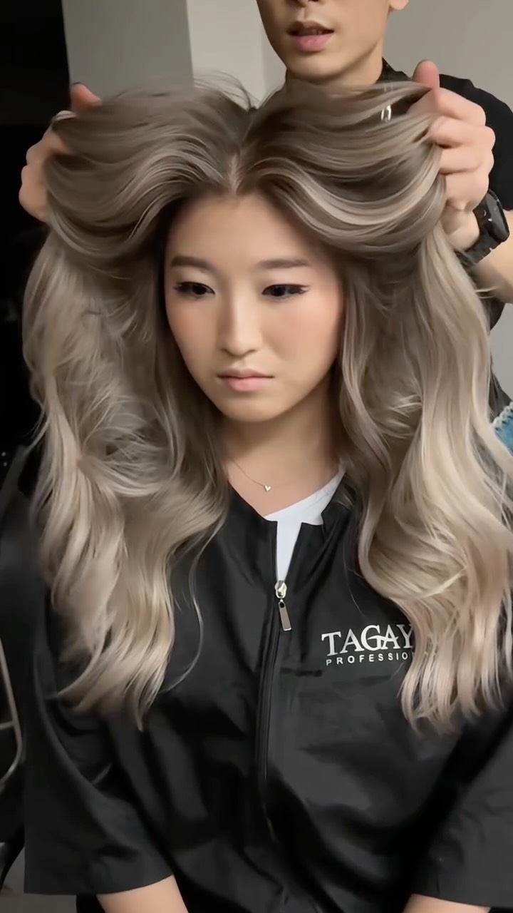 🇹🇼Highlighted line design
#balayage 
#calor 
#taiwan 
#髮色 
#taipei 縮圖