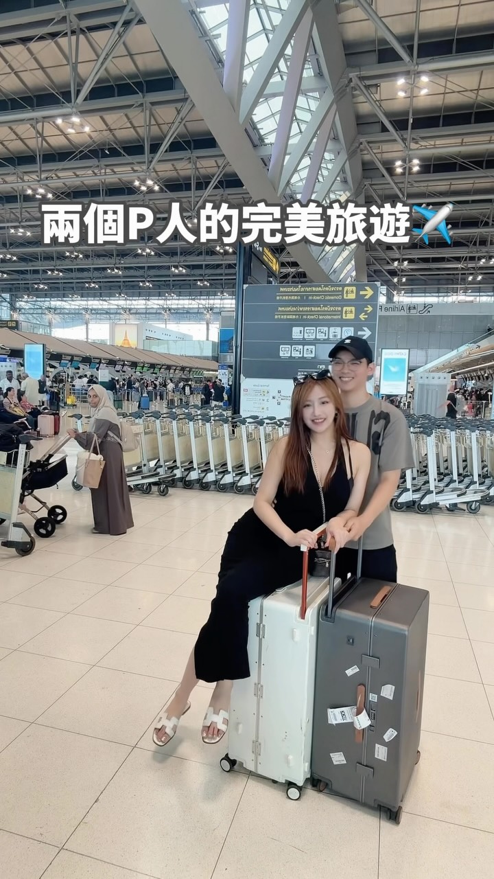 其實我以前也是超級J人旅行✈️
出國前一定要把所有行程都安排好
📖路線、評論、攻略全部查好才安心🤣

結果跟他出國幾次之後發現
不趕行程、睡到自然醒
隨便走走晃晃
看到什麼想吃就吃
突然想去哪就去哪
好快樂喔～～～🥹

現在反而更喜歡這種
沒有一定要完成什麼的旅行
更能好好感受
自己真的正在另一個地方生活著🌿
也更用心去體驗這趟旅程、這塊土地 縮圖