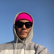 呂虧力 Instagram 創作者頭像