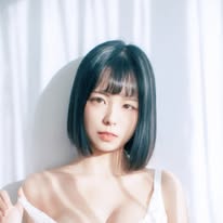 小芸🧸 Instagram 創作者頭像