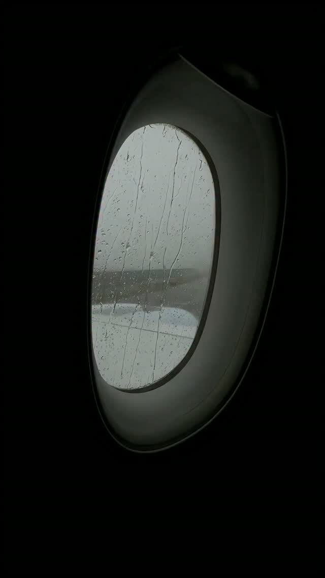 為什麼沒有人早點告訴我這件事?
其實在遊牧的旅程中
雖然很自由
卻也有了沒有辦法說出口的孤單
以前人會因為住在同一個地方而成為朋友
但現在我們可以因為擁有共同的興趣
一起組成一個社群
我在7/25會舉辦一場免費講座
分享我如何在旅居中打造自己的收入
如果妳也對旅居有興趣或是正在觀望
留言「move」加入社群
會優先幫你保留社群免費席次🫱🏻🫲🏾 縮圖