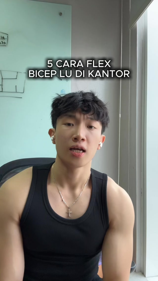 5 CARA FLEX BICEP LU DIKANTOR PAKE NUTRISI AI
komen “ MAU” gw kirim appnya

#kalori #gymglowup #selfimprovement #nutrisiai 縮圖